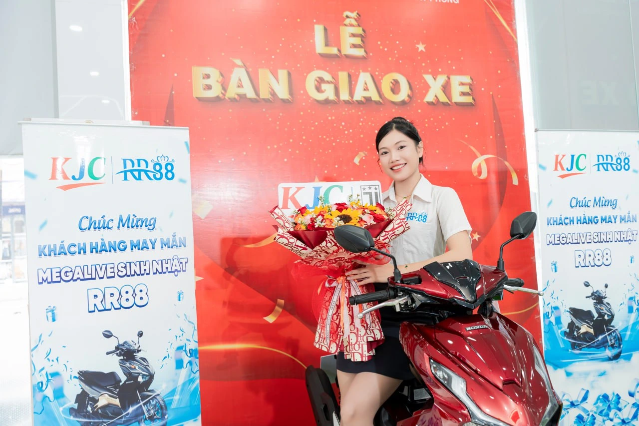 bàn giao xe ariblade megalive rr88 4