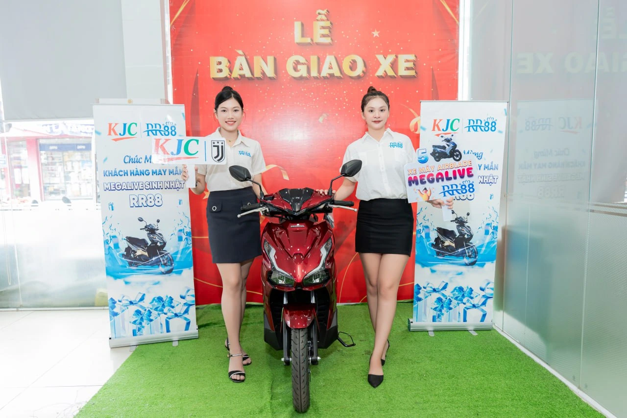 bàn giao xe ariblade megalive rr88 7