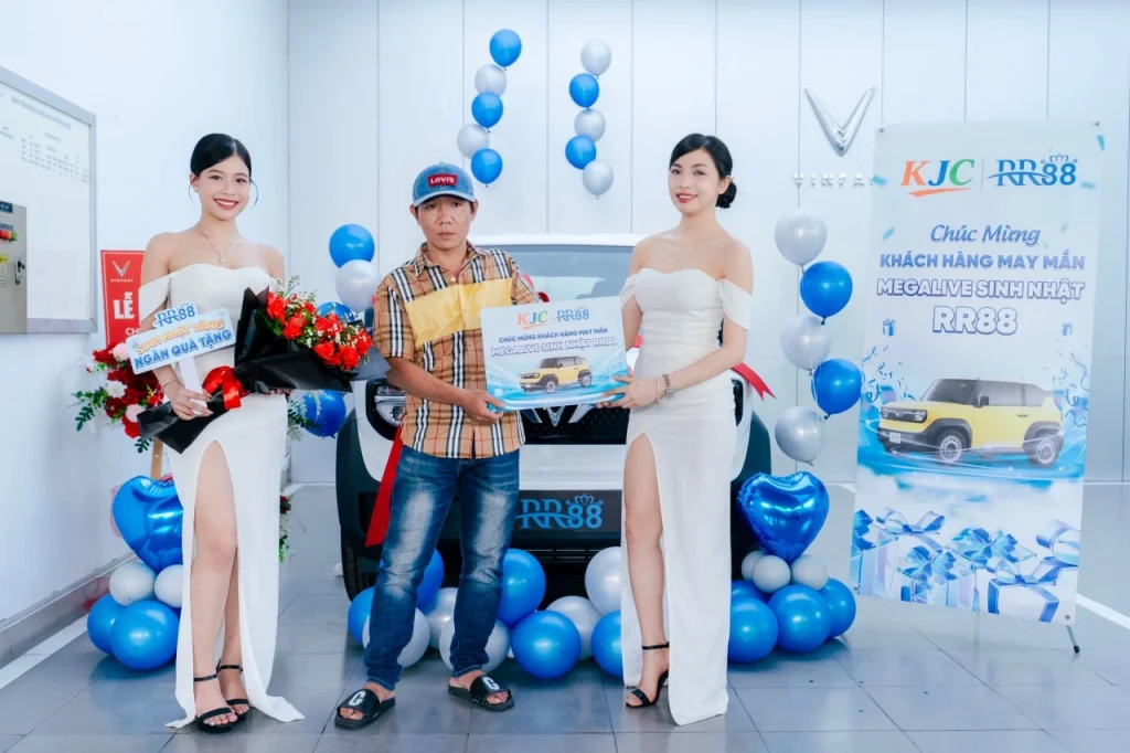 lễn bàn giao xe vinfast vf3 megalive RR88 1