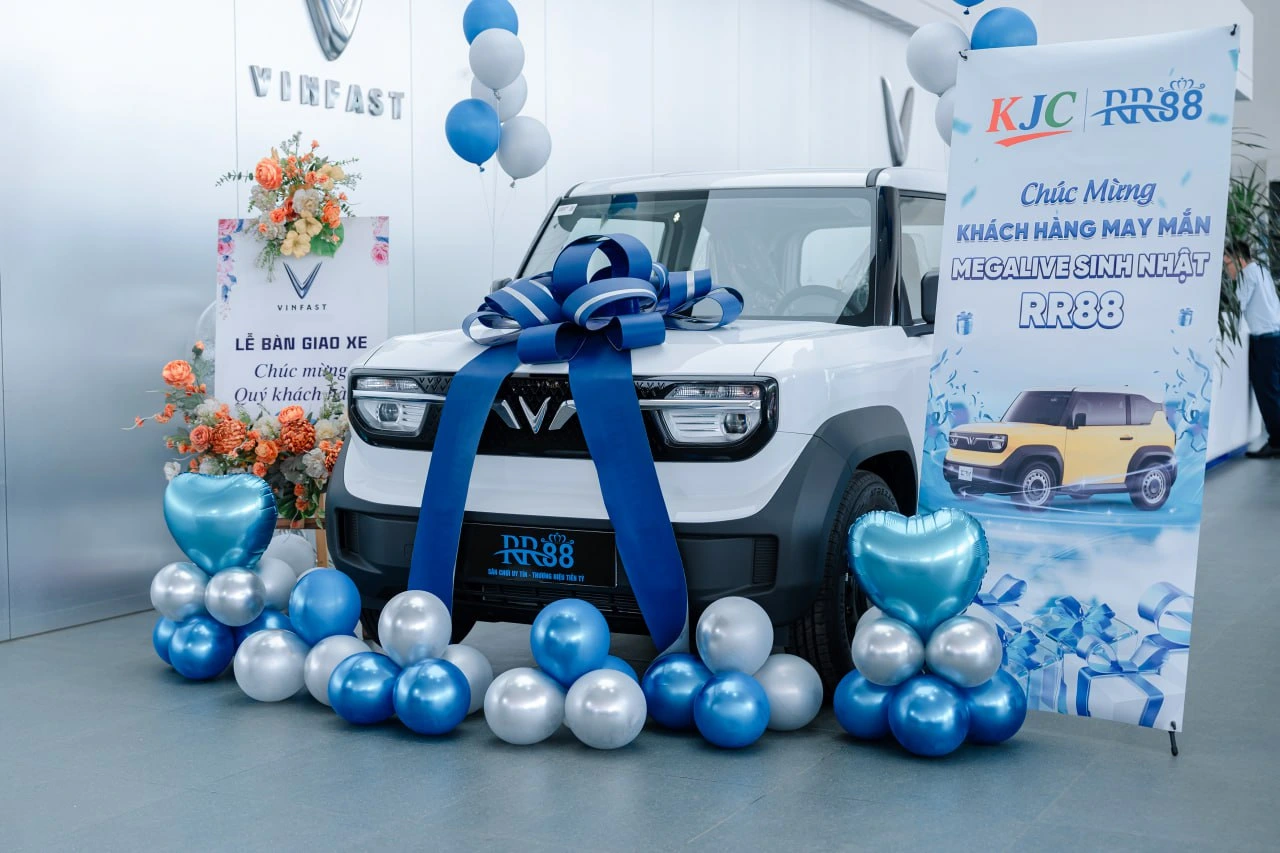 Chiếc xe vinfast vf3 phần quà megalive đã sinh nhật rr88 4