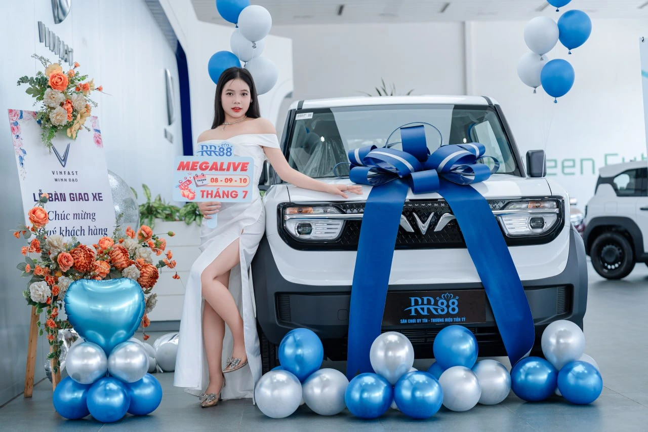 Chiếc xe vinfast vf3 phần quà megalive đã sinh nhật rr88 5